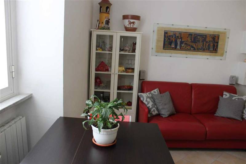 Carrara_Avenza_semindipendente_vendita (8).JPG