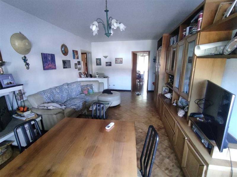 avenza appartamento carrara (4).jpg