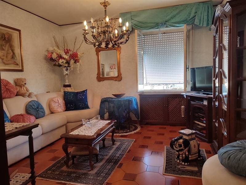 AVENZA-appartamento-5vani (2).jpg