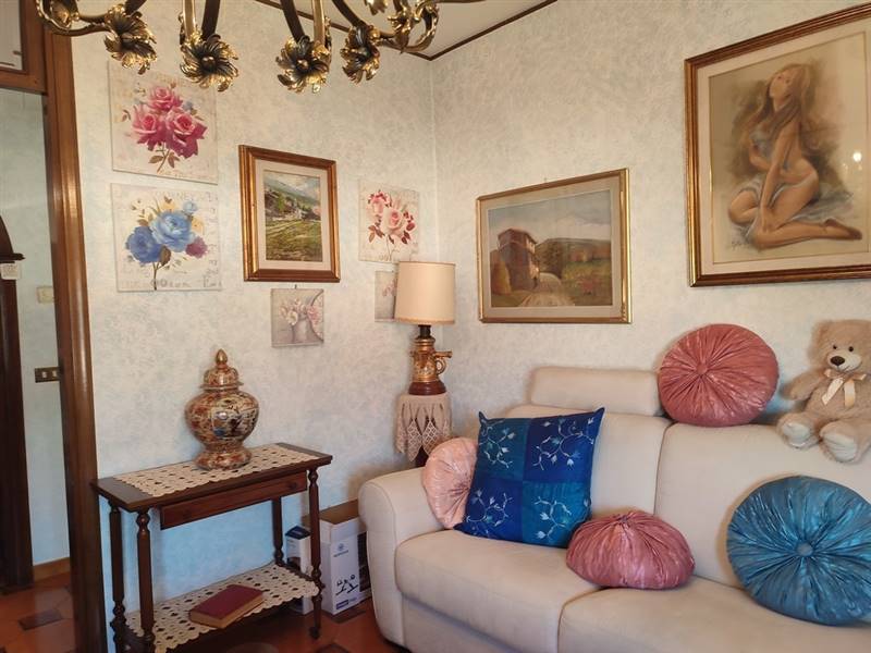 AVENZA-appartamento-5vani (14).jpg