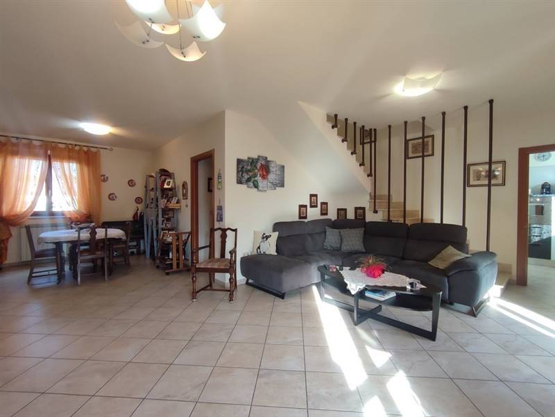 avenza-semindipendente (6).jpg