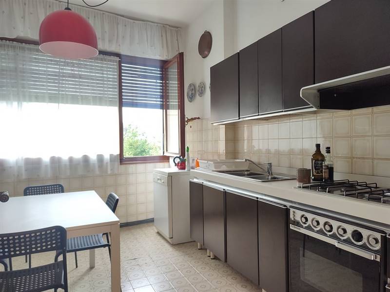 affitto-arredato-carrara (8).jpg