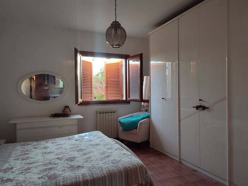 appartamento-avenza-carrara-terrazza (10).jpg