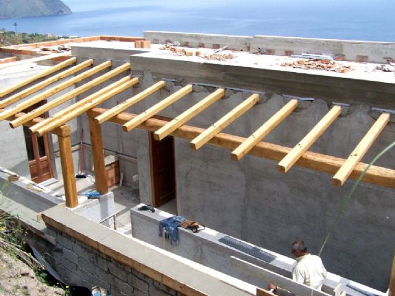 terrazza retro con predis.angolo cottura