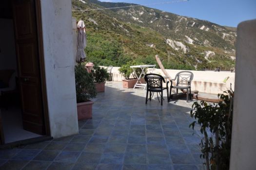 ingresso con terrazza 