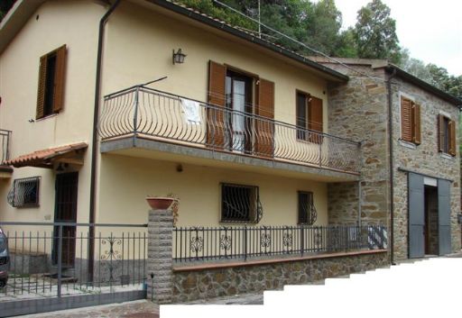 Villino in ottime condizioni in zona Pereta a Magliano in Toscana