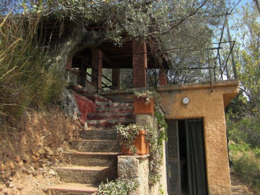 Casa singola abitabile in zona Porto Santo Stefano a Monte Argentario