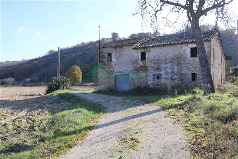 Villa in Via Piane Tronto a Controguerra