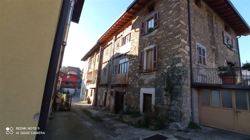 Terratetto in Via San Rocco in zona Ossimo Inferiore a Ossimo