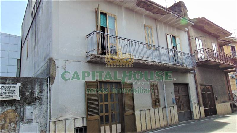 Casa semi indipendente in Via Cavour a Baiano