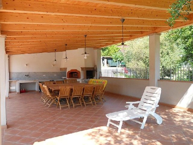 veranda, bbq e forno a legna