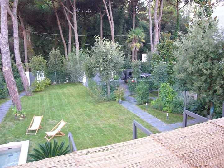 giardino visto dalle camere