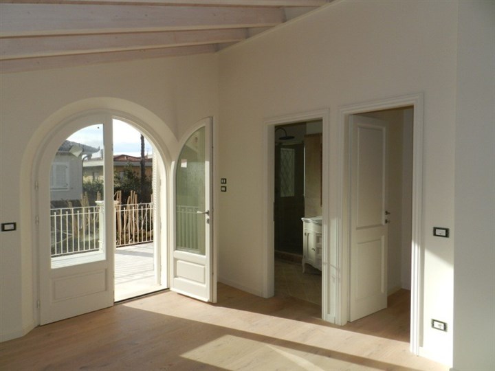 camera matrimoniale p.1 con bagno e guardaroba