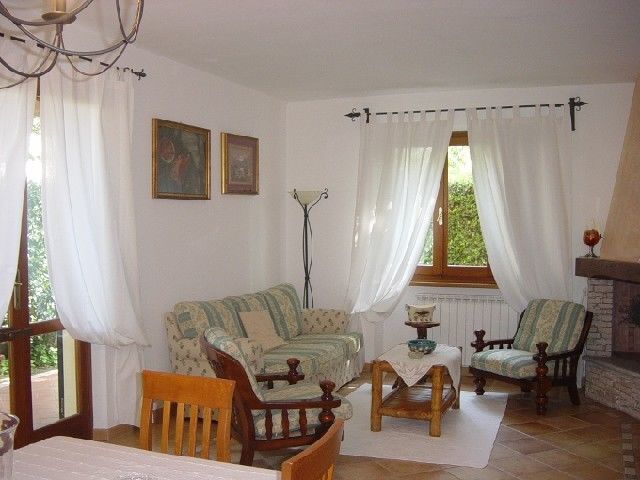 Soggiorno part. salotto