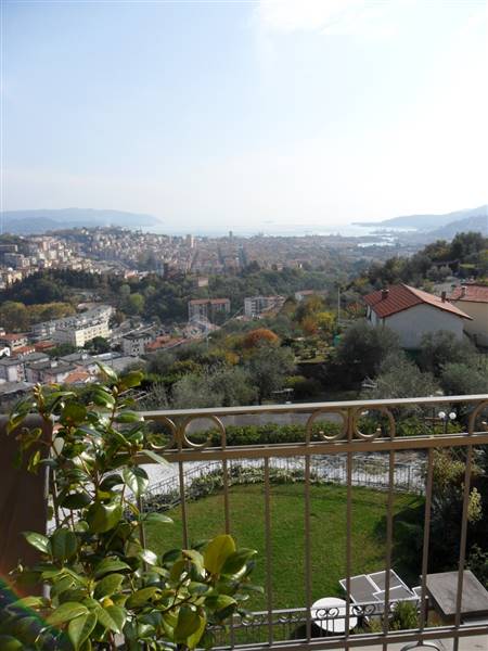 Vista terrazzo camera da letto.JPG