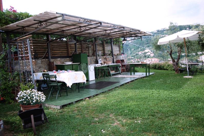 cucina esterna.jpg