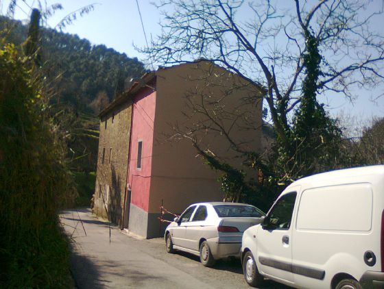 Terratetto da ristrutturare in zona Massarosa (capoluogo) a Massarosa