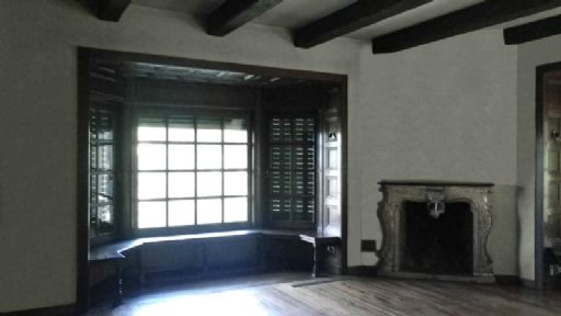 Villa Buguggiate Salone con Camino