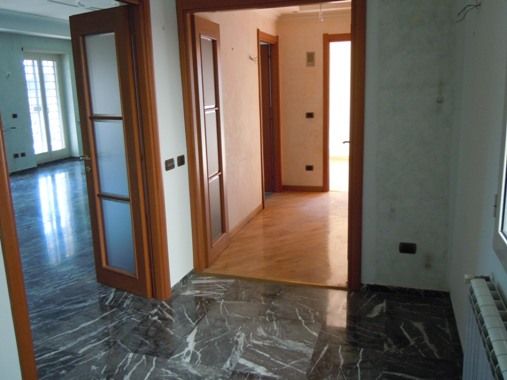 INGRESSO CON FINESTRA