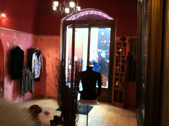 LOCALE COMMERCIALE al centro storico di 55 mq