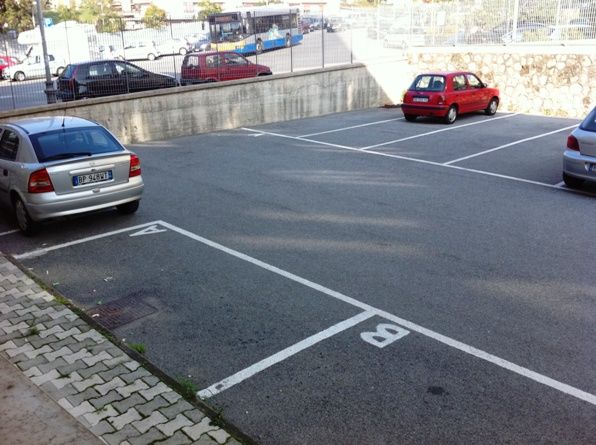 Via S. BARATTA; 3vani di 60 mq con posto auto