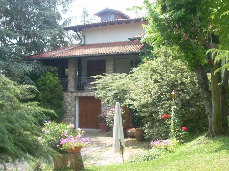 Villa in Via Garibaldi, 3 a Santa Maria della Versa