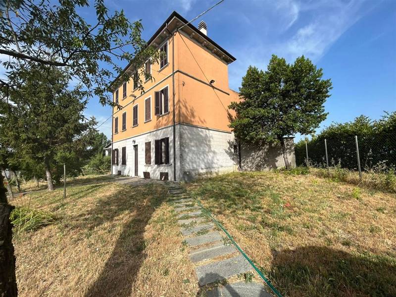 Villa in Via Frascati, 4 a Rovescala