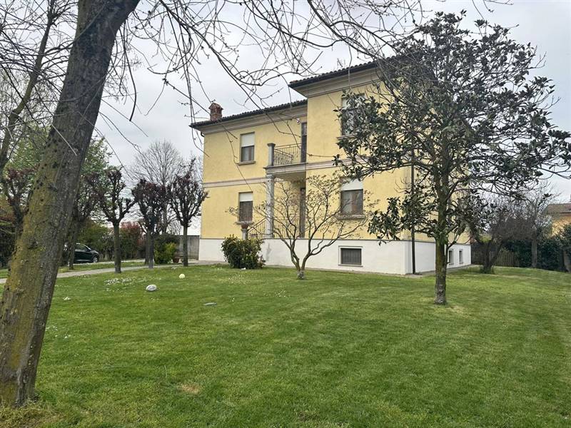 Villa in Via Carolina Grugni, 27 a Filighera