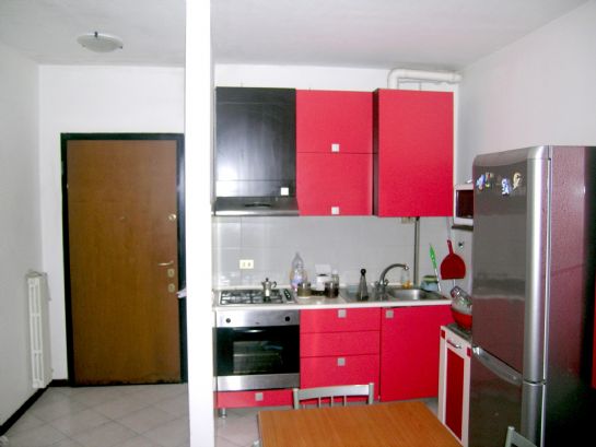 Ingresso con angolo cucina