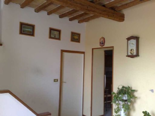 Casa semi indipendente abitabile in zona Misano Monte a Misano Adriatico