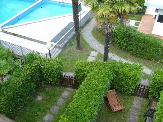 Villa a schiera in Via Dei Fiori in zona Lignano Pineta a Lignano Sabbiadoro