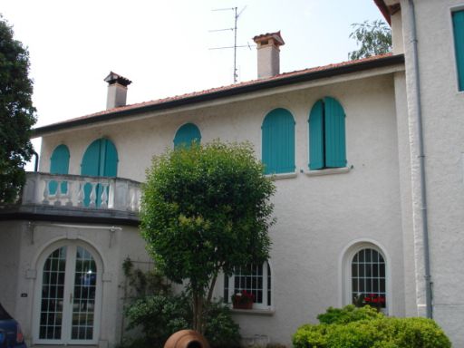 Villa ristrutturata in zona Vigonovo a Fontanafredda