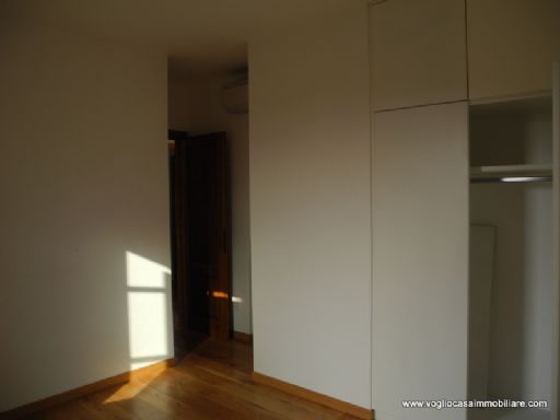 Armadio a muro matrimoniale