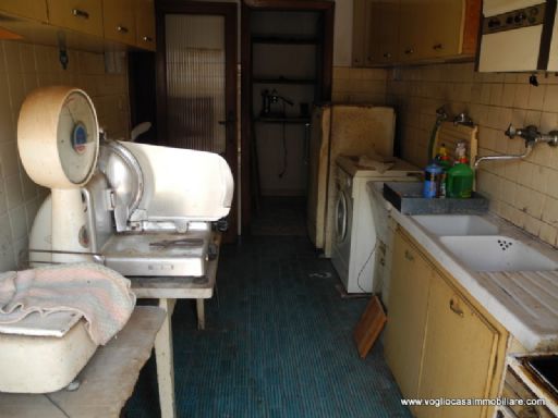 Cucina semiabitabile