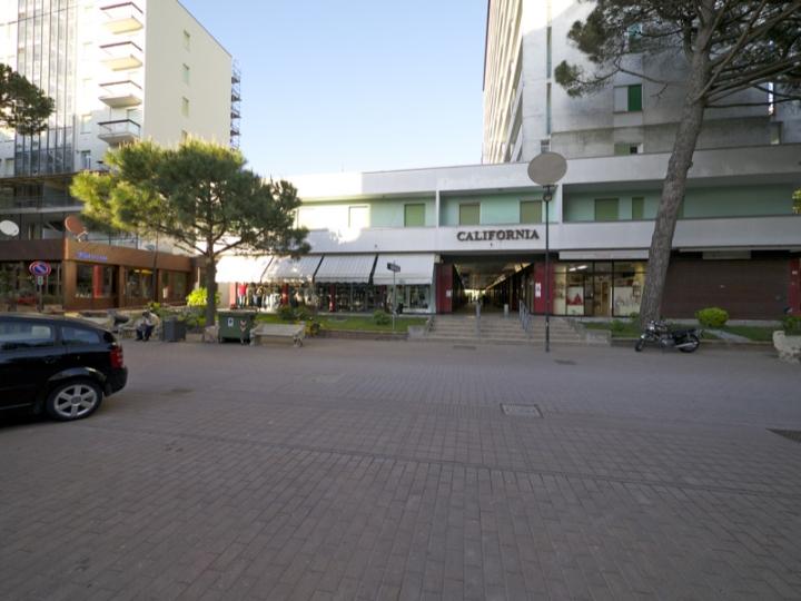 altra prospettiva esterno calif