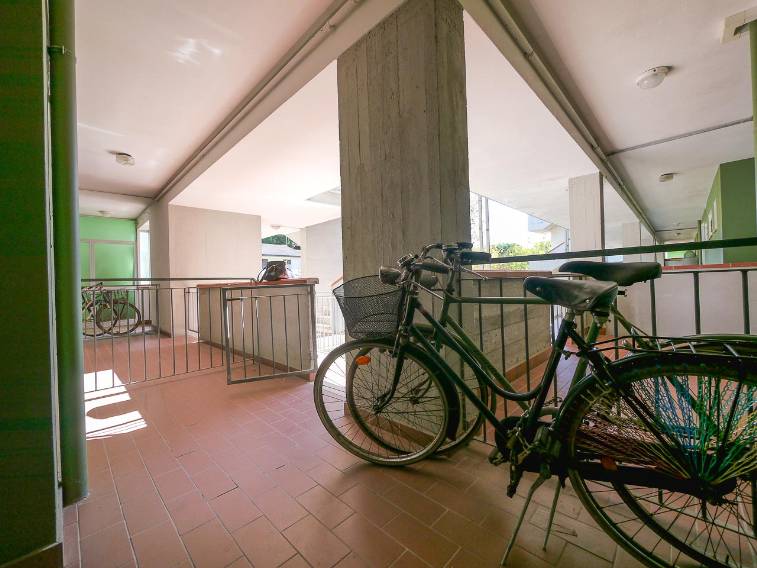 ingresso indipendente con balcone anche di ingress