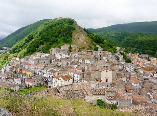 P1020895 (640x472).jpg