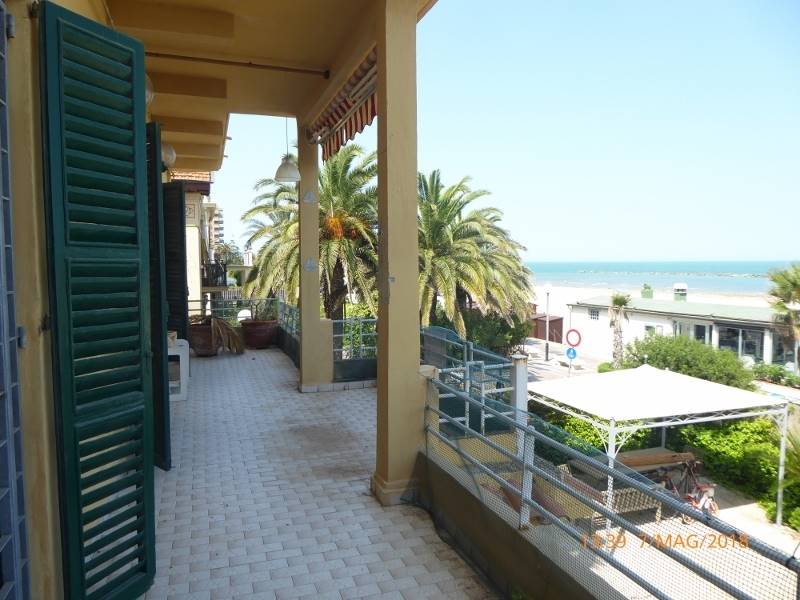 Terrazzo (800x600).jpg