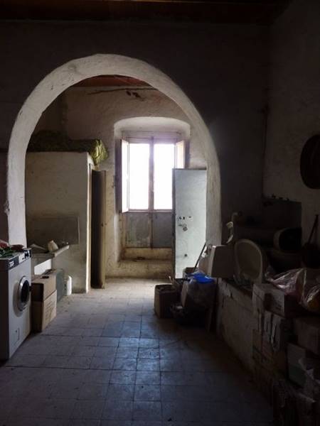 Interior 6 (480x640).jpg