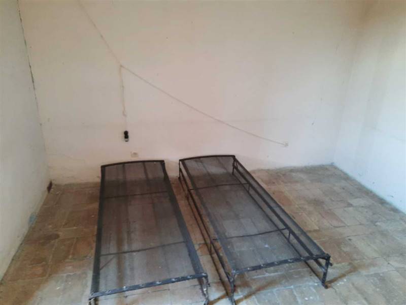 15 TERRENO AGRICOLO DI 14 ETTARI CON CASOLARE DA R