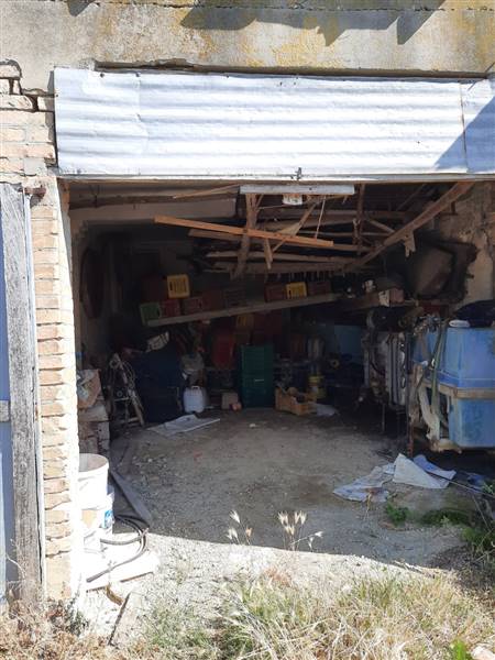 10 TERRENO AGRICOLO DI 14 ETTARI CON CASOLARE DA R