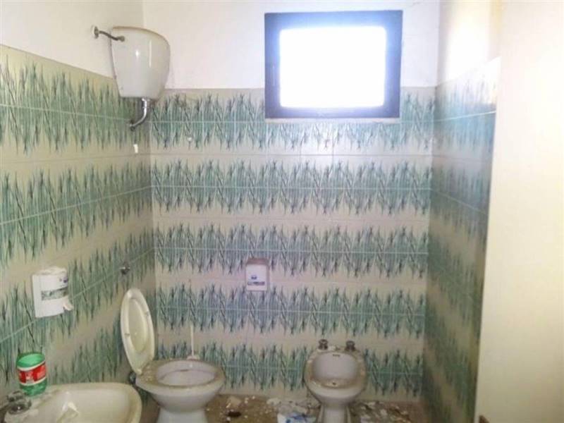 negozio con magazzino e garage dileoimmobiliare ve