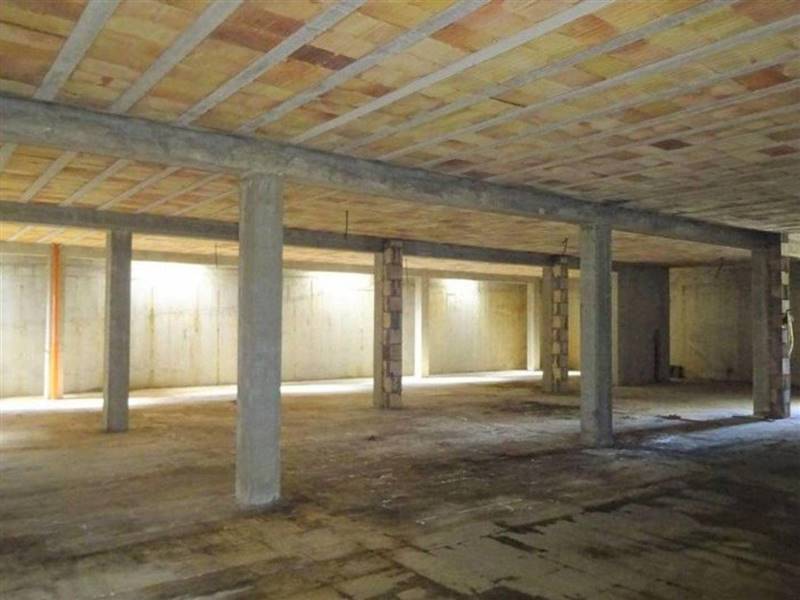 negozio con magazzino e garage dileoimmobiliare ve
