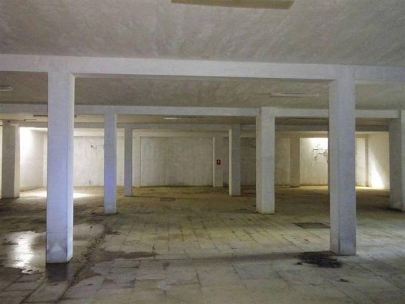 negozio con magazzino e garage dileoimmobiliare ve