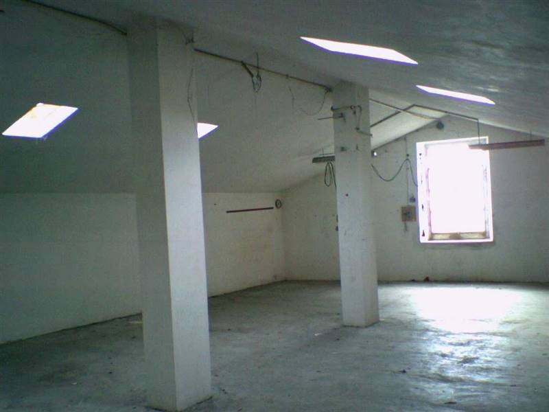 11 FABBRICATO CIELO TERRA DEL 1600 DA RISTRUTTURAR