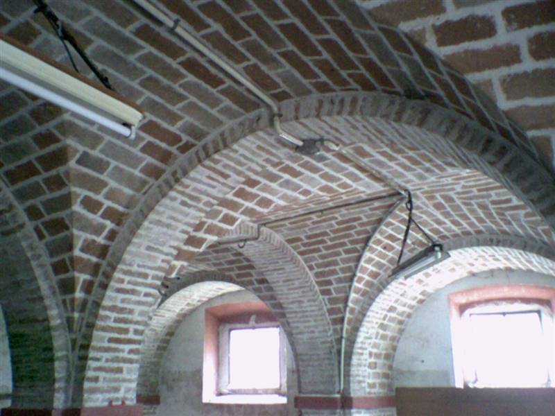 15 FABBRICATO CIELO TERRA DEL 1600 DA RISTRUTTURAR