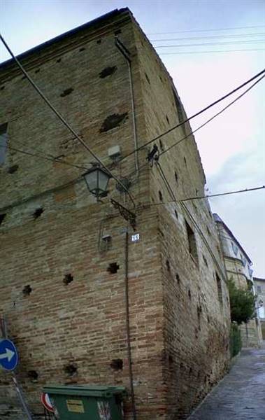 03 FABBRICATO CIELO TERRA DEL 1600 DA RISTRUTTURAR