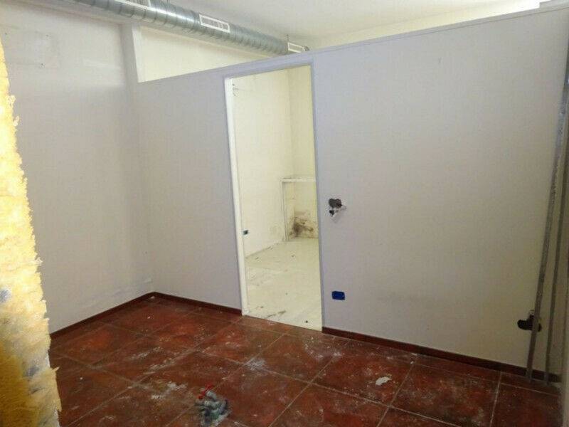 locale commerciale in vendita potenza picena (5).j