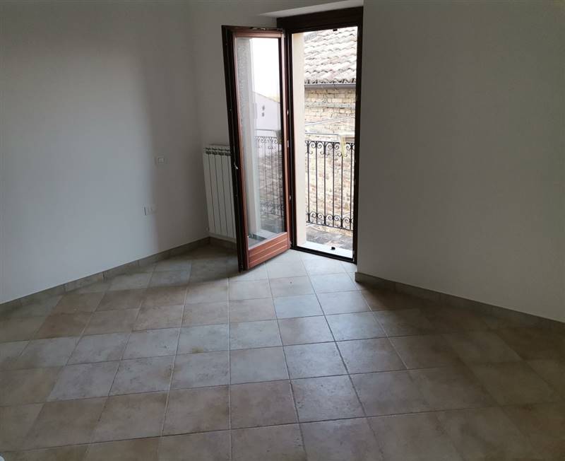 03 RIPATRANSONE - Centro storico casa del 1940 ris