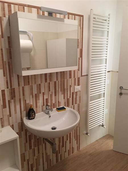 05 trilocale centro storico Ripatransone .jpg